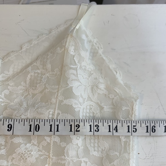T8 Vintage Vanity Fair slip for dresses creamy white size small - Picture 11 of 14